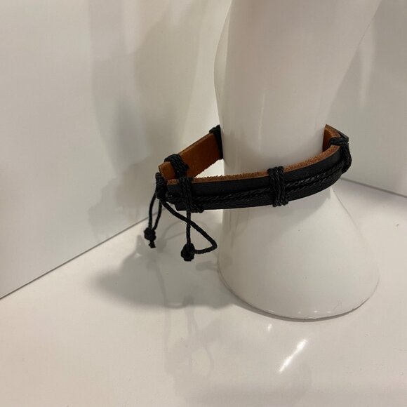 Genuine Leather & Rope Adjustable Bracelet With Textured Metal Accent anima - Picture 6 of 12